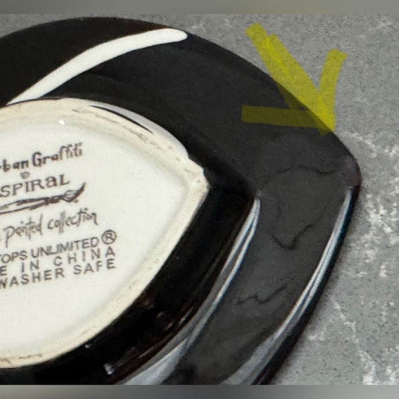 RARE Urban Graffiti Spiral Black & White Coffee/Latte Cup & Saucer Replacement - Picture 8 of 8